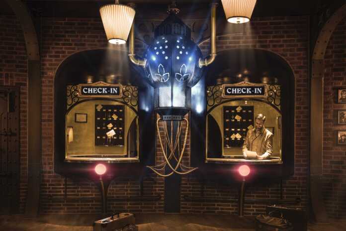 Phantasialand: Rookburgh bei Nacht erleben Hotel Charles Lindbergh