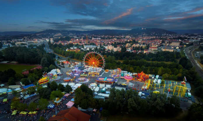 Neumarkt in der Oberpfalz Jura-Volksfest 2022: Attraktionen & Infos!